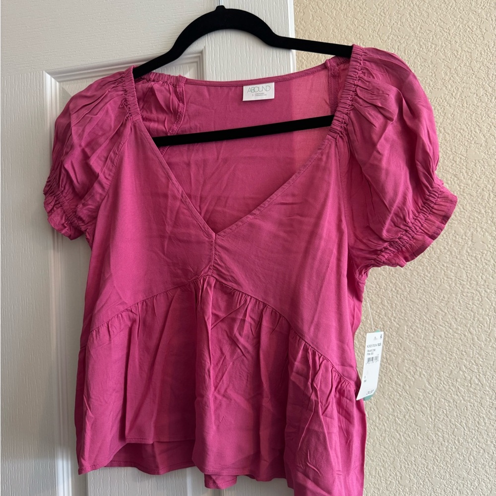 NWT Pink Abound Top